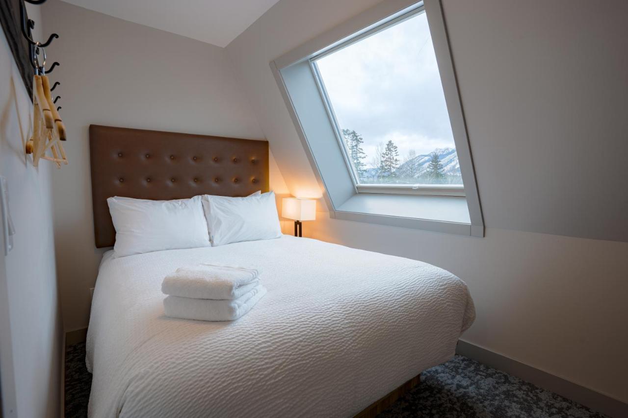 Basecamp Suites Banff Kültér fotó
