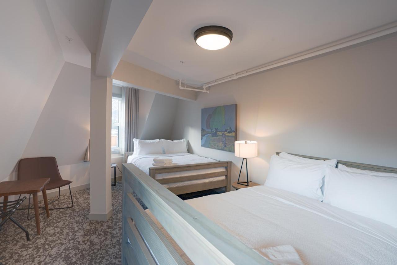 Basecamp Suites Banff Kültér fotó