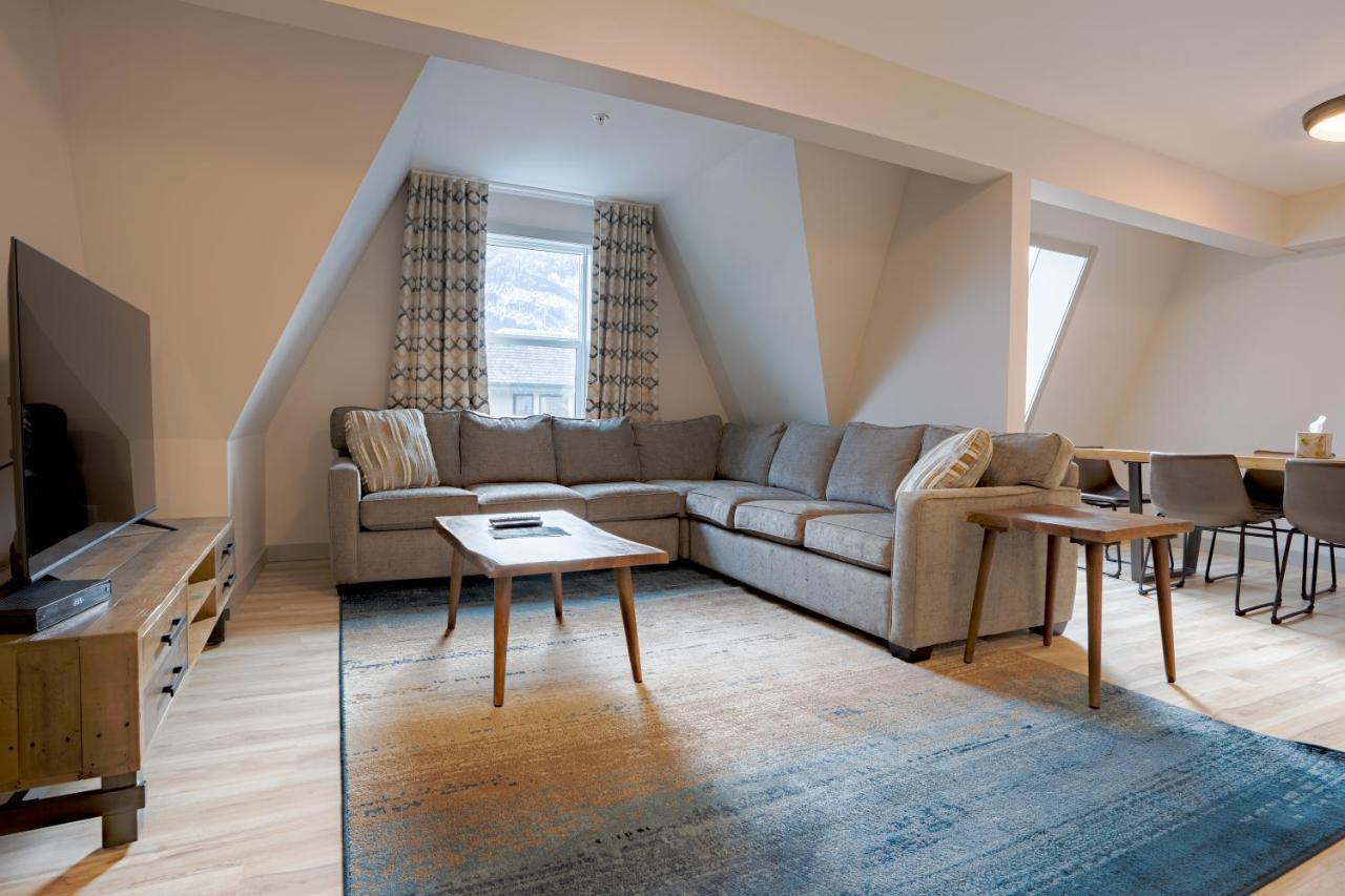 Basecamp Suites Banff Kültér fotó