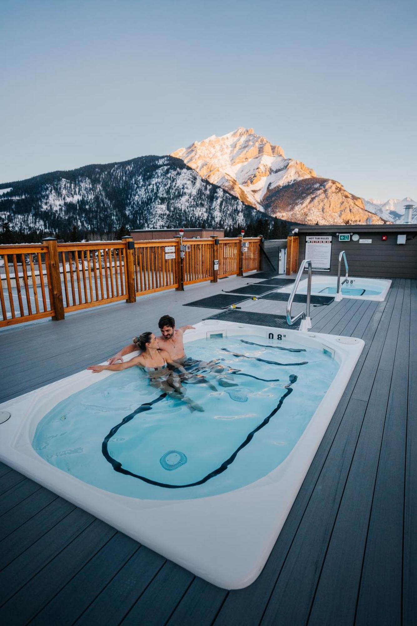 Basecamp Suites Banff Kültér fotó